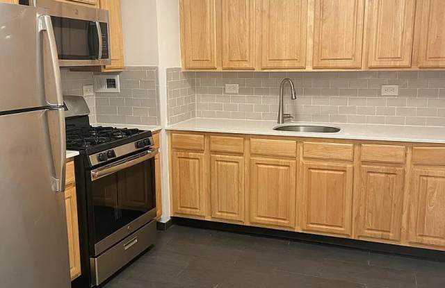 1000 Clinton St photos photos