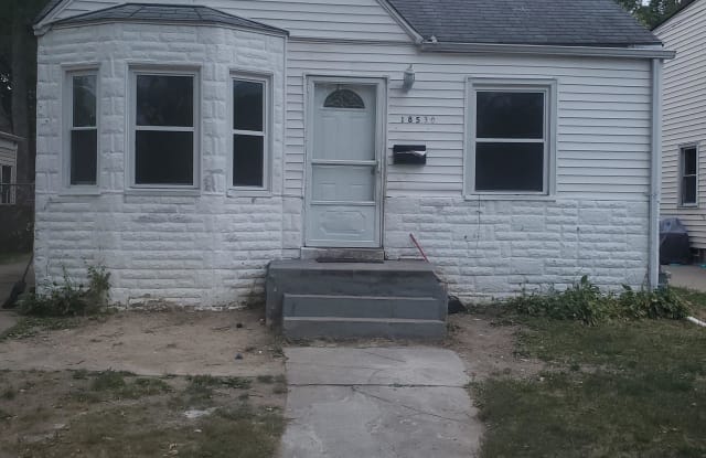 18530 Plainview photos photos