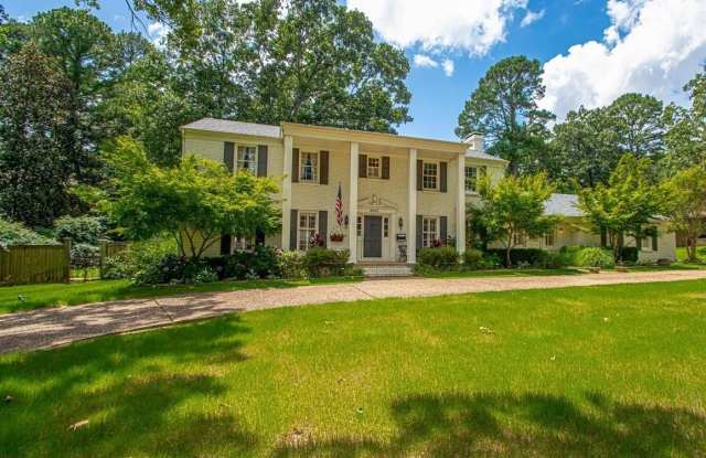 2820 N Rodney Parham Road photos photos