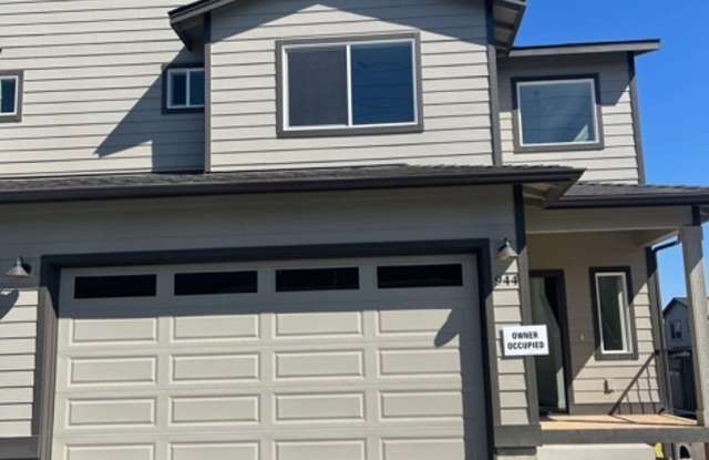 Like new construction near St. Charles!  W/S/G included! photos photos