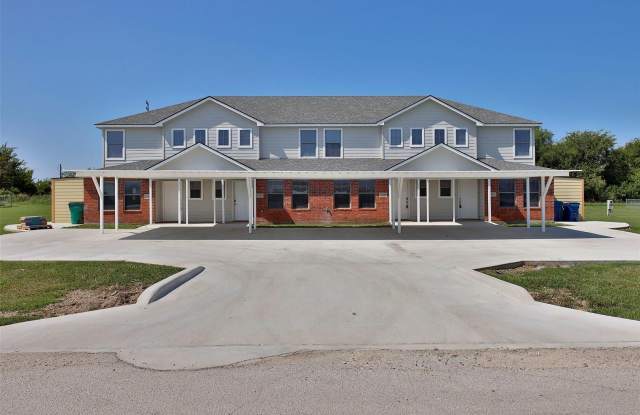 ✨ Spacious  Stylish 4-Bedroom Duplex✨ 1/2 off 1st Month Gallery 3