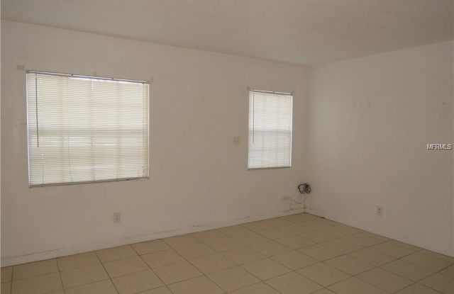 8090 38TH AVENUE N Gallery 3
