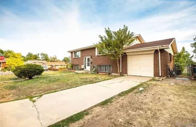 1340 Dawson Drive photos photos