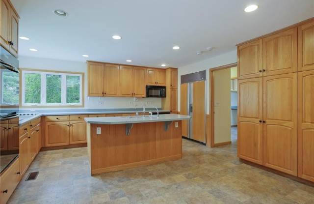 9 Taconic Road Gallery 4