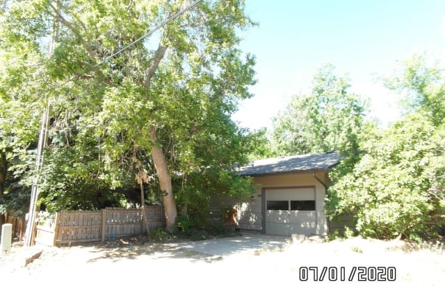 537 Park Dr - 537 Park Drive, Lyons, CO 80540