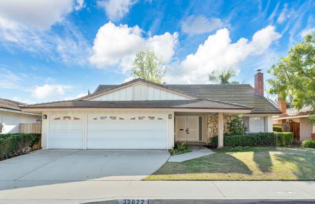 Beautiful Westlake First Neighborhood Family Home w/ Large Backyard with Panoramic Mtn Views photos photos