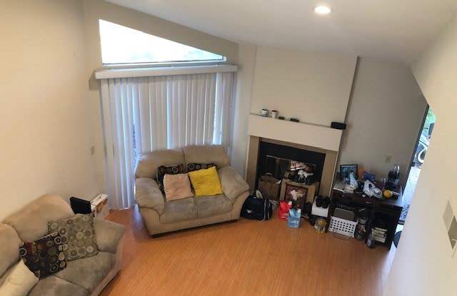 329 Stanford Court Gallery 2
