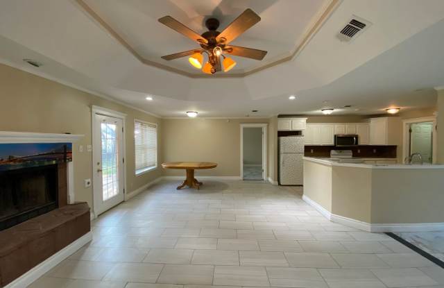Discover your perfect 3 bedroom, 2 bath home in The Bluffs! Gallery 3