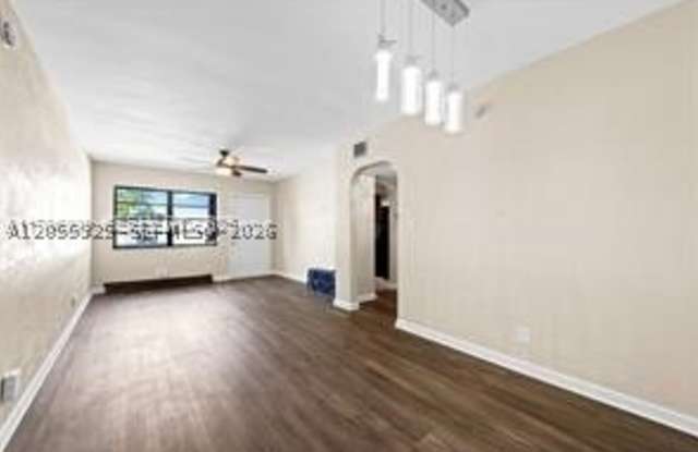 1315 N 19th Ave Gallery 4