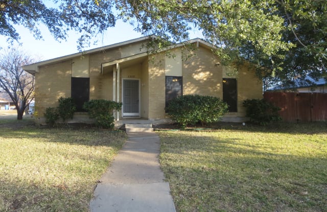3309 Magnolia Court - 3309 Magnolia Court, Rowlett, TX 75089