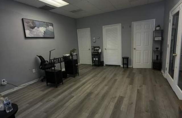 113 WHITE HORSE Pike W Gallery 3