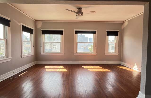 130 Hawthorn Street photos photos