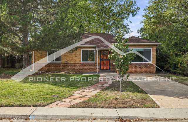Gorgeous Home with Washer/Dryer and Central AC Gallery 1