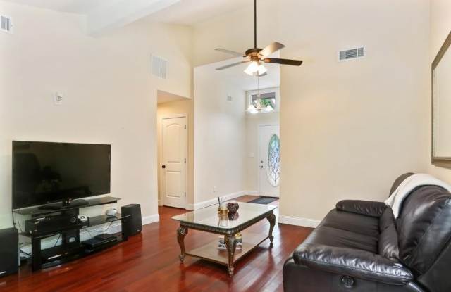 9442 Cedar Creek Place Gallery 4