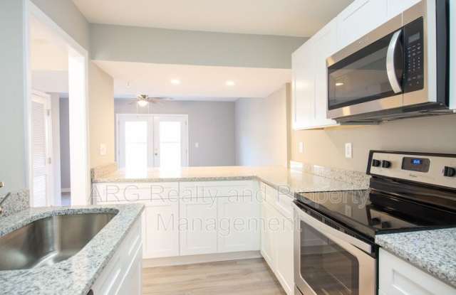 3241 Turner ST photos photos