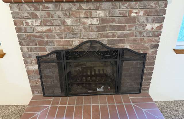 2292 Riviera Ct Gallery 3