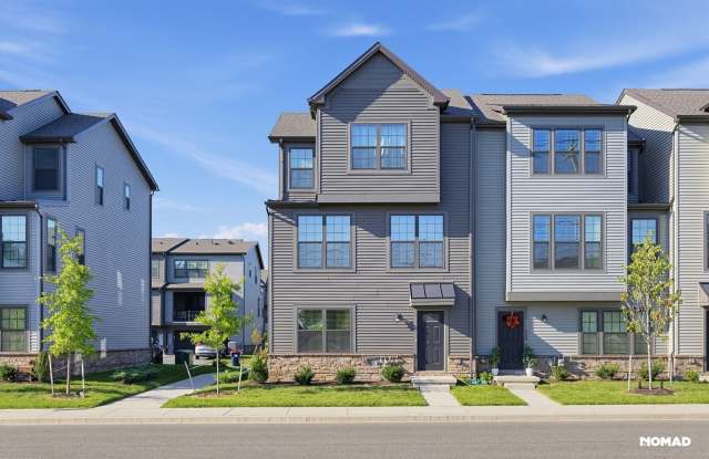 Spacious 4BR Townhome in Middletown Gallery 1