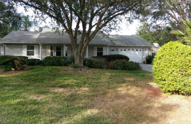 913 Sutherland Ct - 913 Sutherland Court, Lake County, FL 34788
