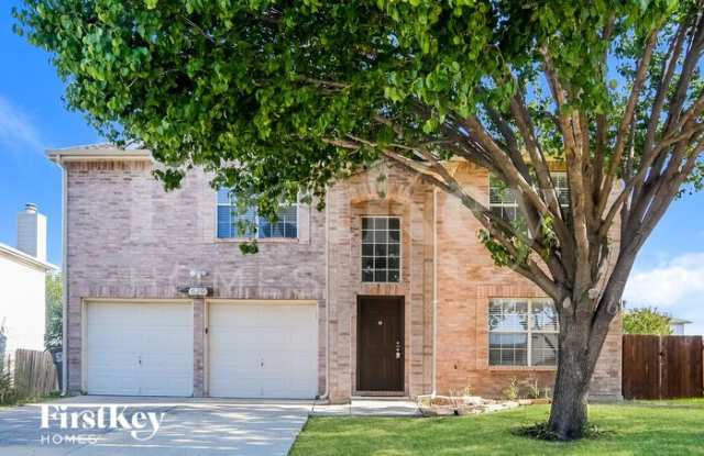629 Aqua Drive - 629 Aqua Drive, Little Elm, TX 75068