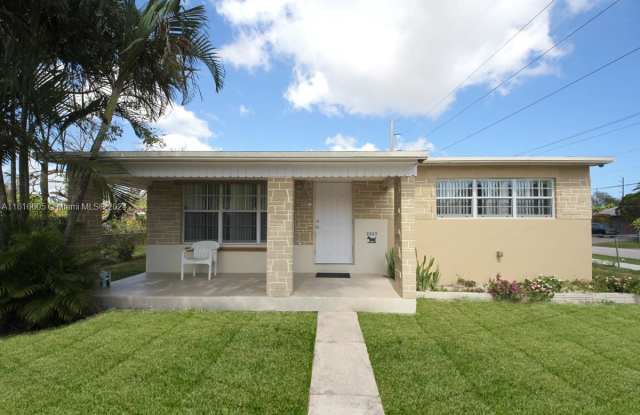 2203 Coolidge St - 2203 Coolidge Street, Hollywood, FL 33020