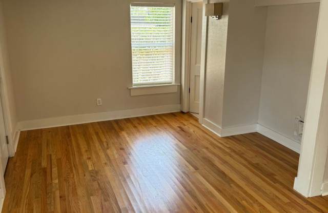 Beautiful One Bed, Two Bath With Old Tallahassee Charm Gallery 4