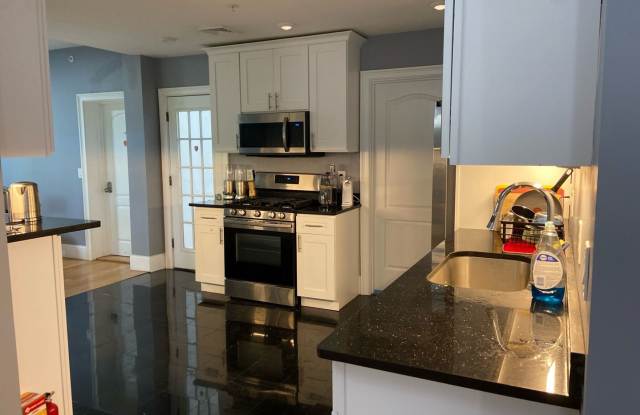 Beautifully Renovated 6 Bed - 1776 Commonwealth Avenue, Boston, MA 02135