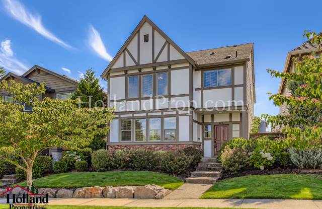 Spacious  Bright 3-Bedroom Home with Tech Nook, Soaking Tub  Modern Kitchen! NEW PRICE from $3,195 to $3,145 ** photos photos