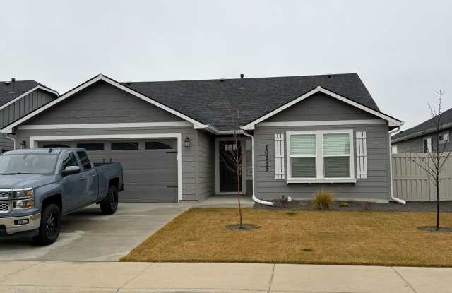 Beautiful 3 bed 2 bath home in Caldwell just off Linden Rd and Middleton Rd photos photos