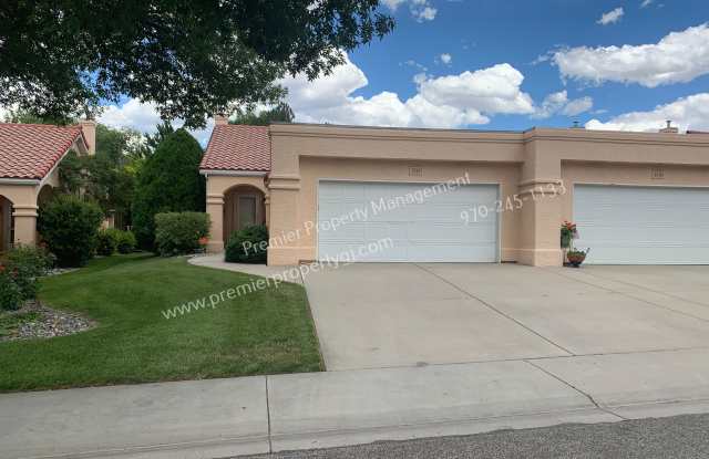 2540 El Corona Dr photos photos