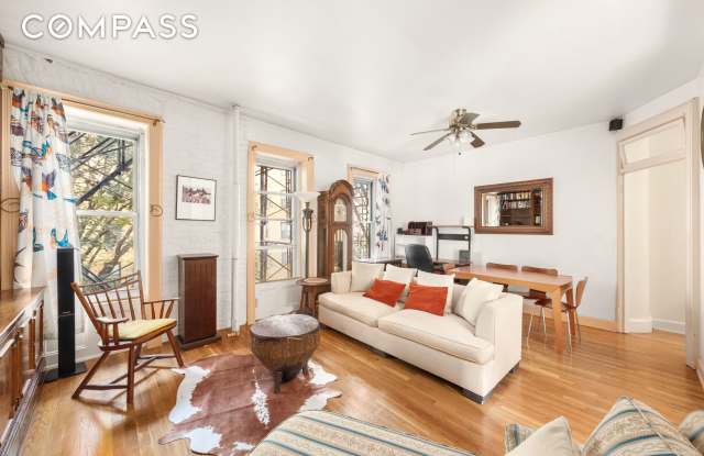 254 West 25th Street photos photos