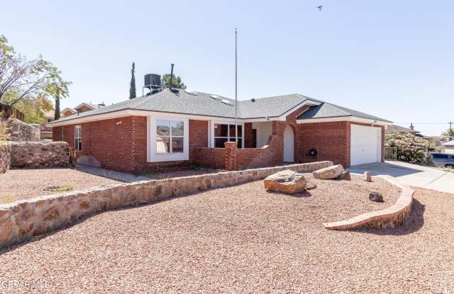 1008 FALCON HEAD Lane Gallery 1