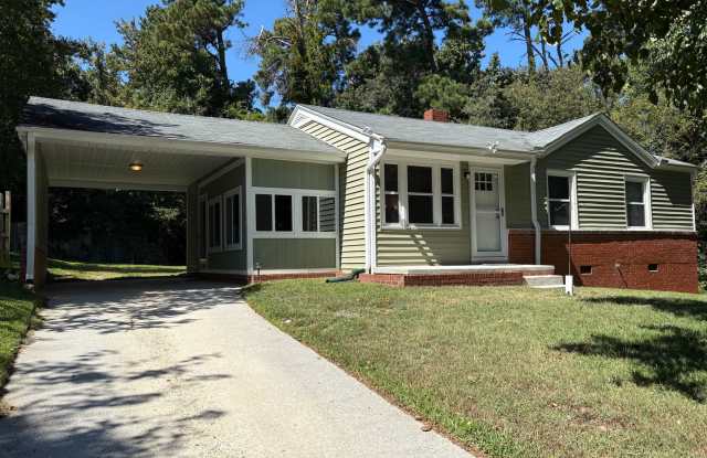 3 Bedroom, 1 Bathroom House in High Point! photos photos
