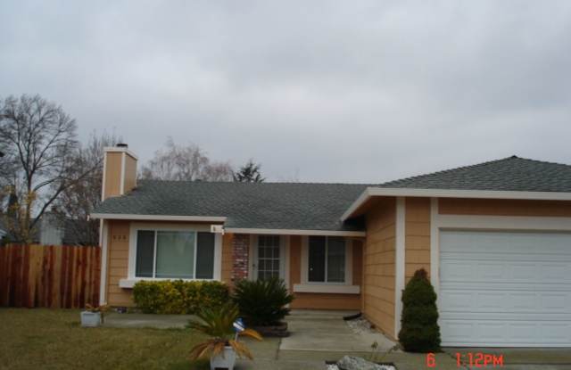 626 Kinglet Street photos photos
