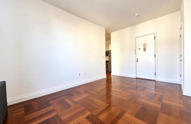 605 West 137th Street Gallery 4
