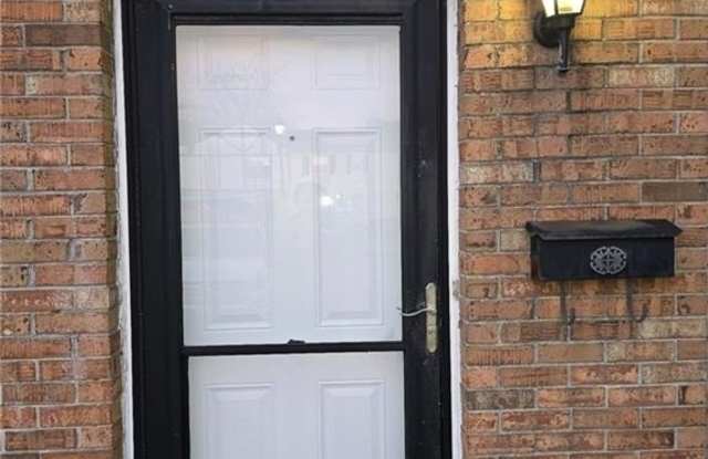 831 Devonshire Court photos photos