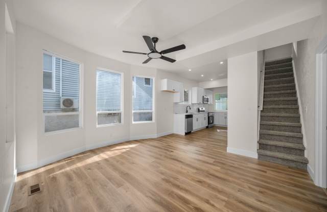 New Updated 3 Bed 2 Bath Lower South Hill Home! photos photos New Updated 3 Bed 2 Bath Lower South Hill Home! photos photos