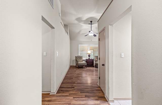 1517 Hayloft Lane Gallery 3