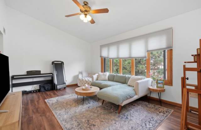 17594 Cambridge Place Gallery 3