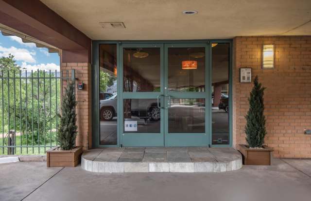Boulder Crescent Gallery 4