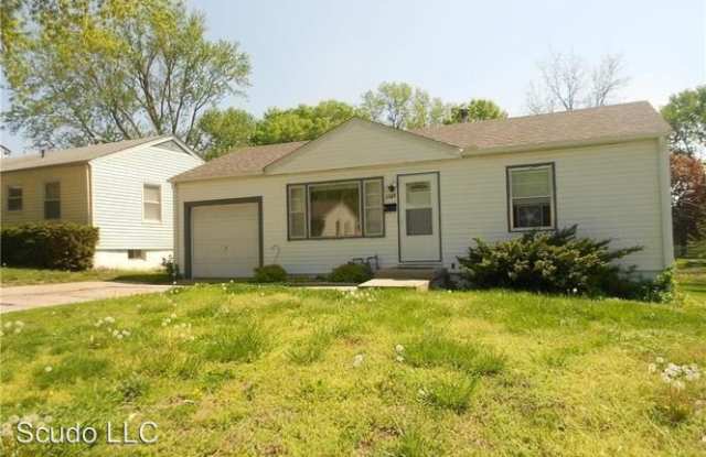 1327 S Crane St - 1327 S Crane St, Independence, MO 64055