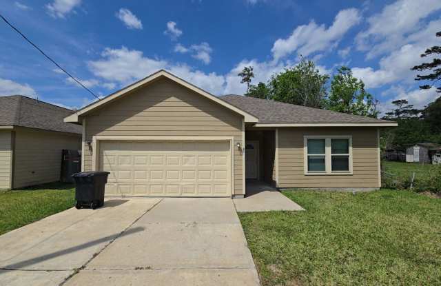 8205 Claiborne St **Ask about our NO CASH DEPOSIT option!** Gallery 1