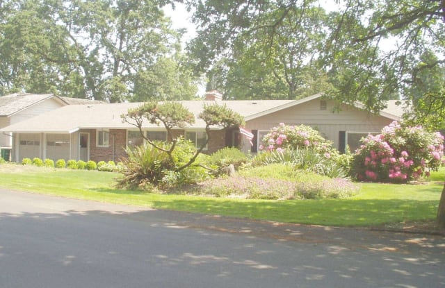 3317 NE Royal Oaks Drive - 3317 Northeast Royal Oaks Drive, Vancouver, WA 98662