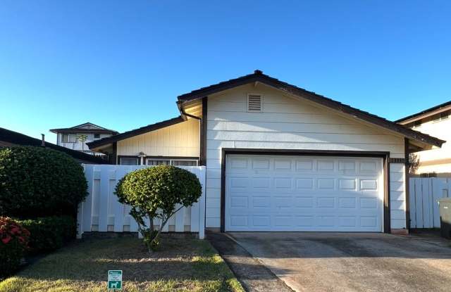 Single Level 3 bedroom / 2 bath house with a 2 car garage in Waipio **First Showing on Wednesday, February 18th at 12pm*** photos photos