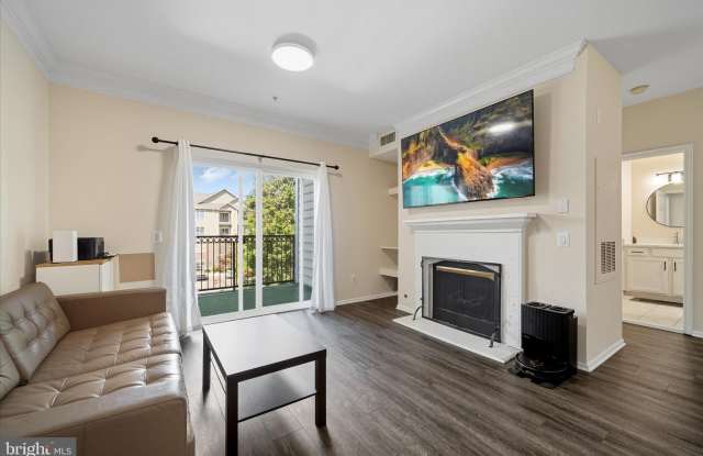 1591 SPRING GATE Drive unit: 3311 photos photos