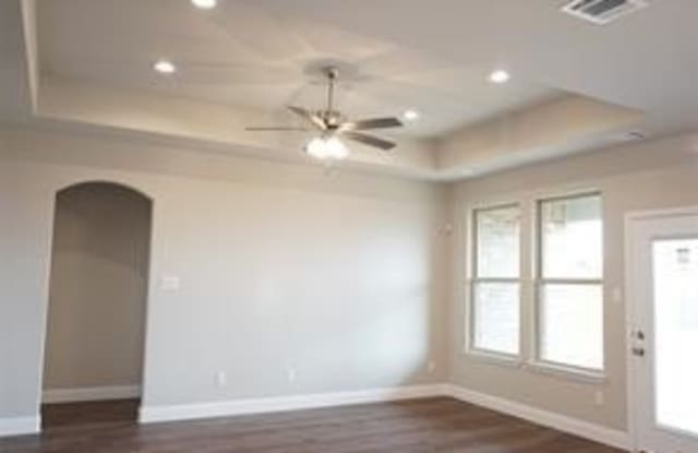1905 W Westhill Drive Gallery 2