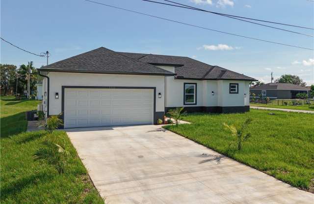 5001 Bywood Street photos photos