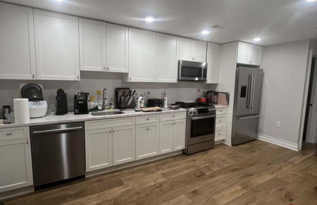 NEWLY RENOVATED 4 BED IN BRIGHTON!!!! photos photos