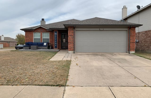 912 Mosaic Dr - 912 Mosaic Drive, Fort Worth, TX 76179