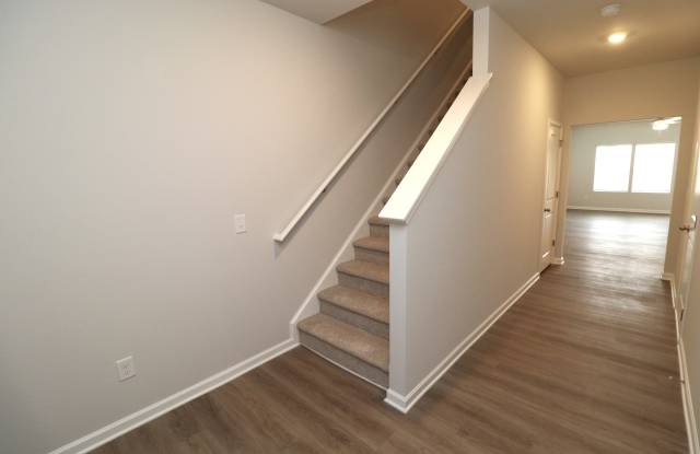 3314 Bailey Lake Dr Gallery 3