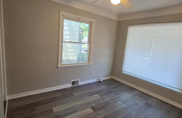 11332 Republic Avenue Gallery 4